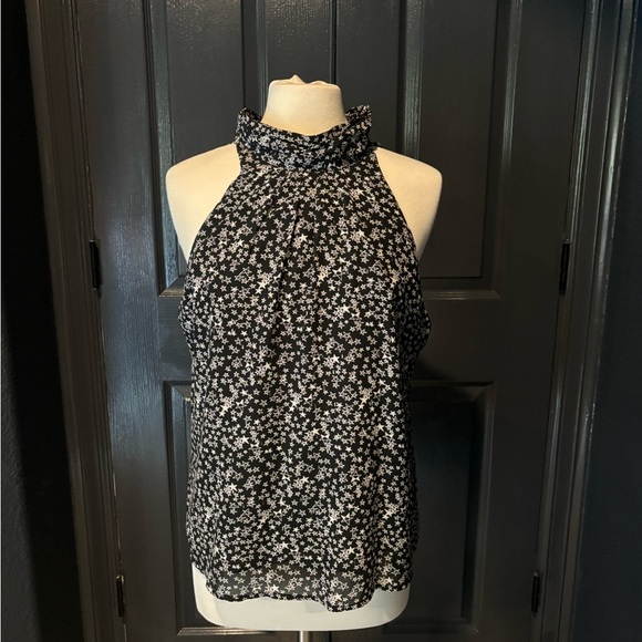 Sen Tops - Black and White Relaxed Halter Blouse